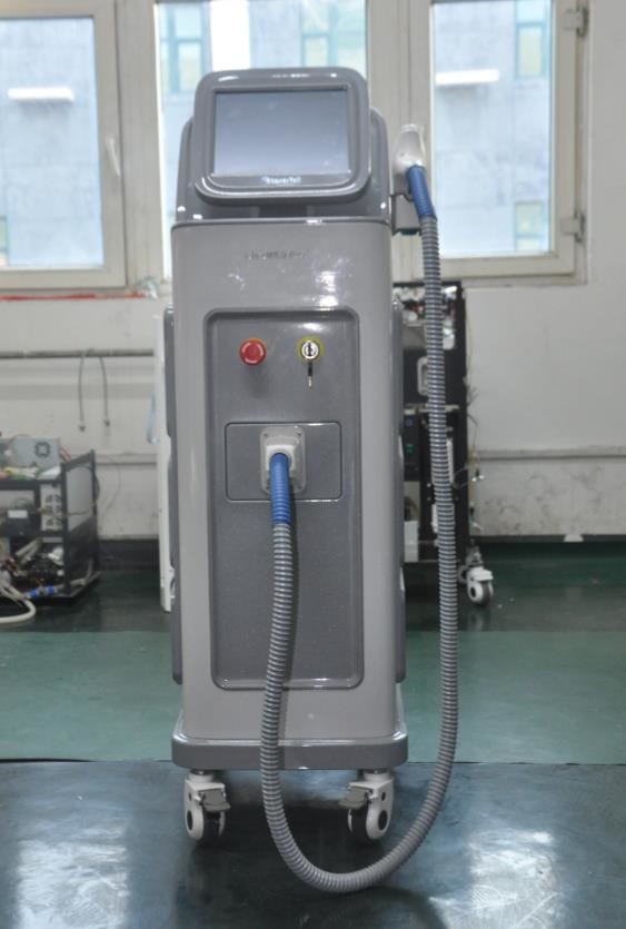 1500W 810nm आईपीएल लेजर मशीन उच्च शक्ति बालों को हटाने सौंदर्य उपकरण