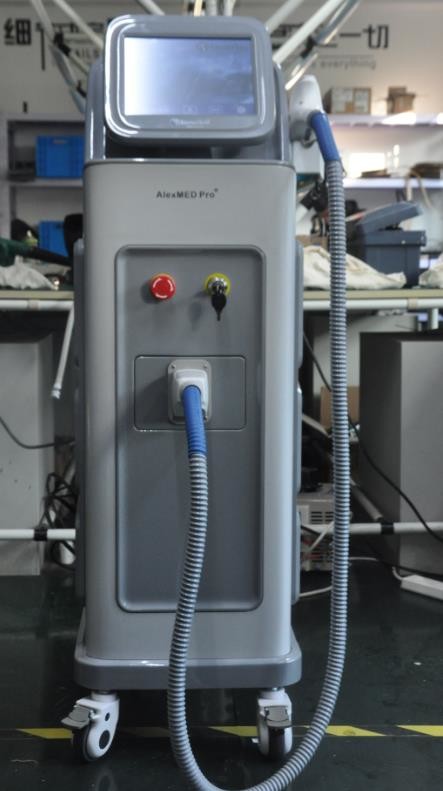 1500W 810nm आईपीएल लेजर मशीन उच्च शक्ति बालों को हटाने सौंदर्य उपकरण